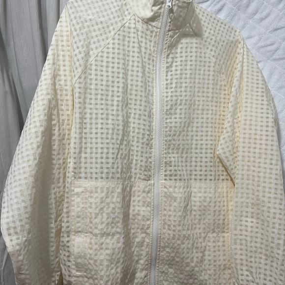 Fabletics Cleo Lightweight White Jacket - Picture 3 of 5